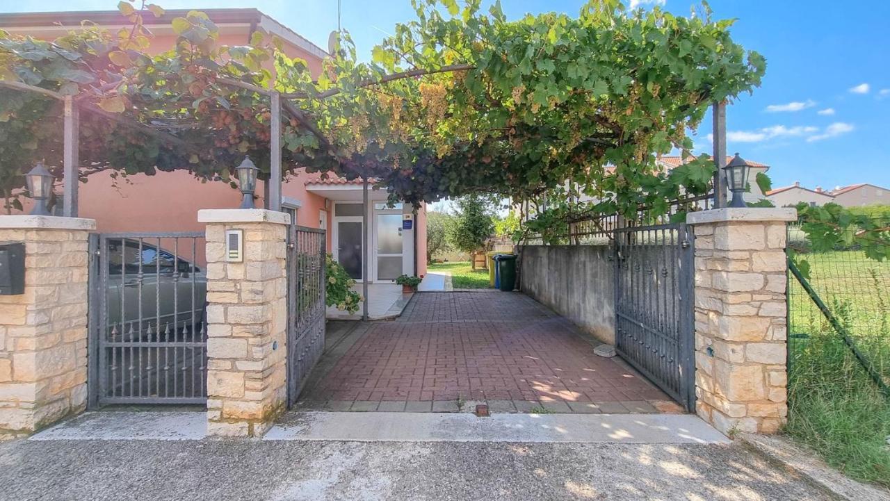 شقة Stelia Novigrad Istria المظهر الخارجي الصورة